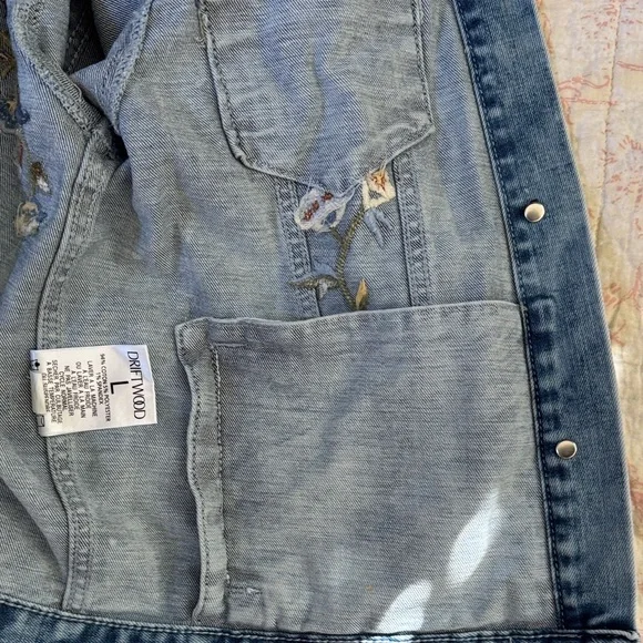 Driftwood large Embroidered Denim Jacket - Picture 10 of 13